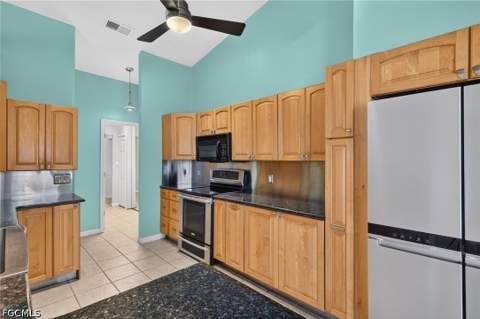 1313 Olivet St, Lehigh Acres FL - photo 8 of 45