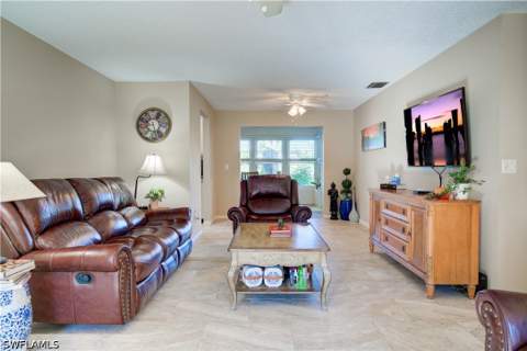 1037 Forest Lakes Dr 8D, Naples FL - photo 7 of 36