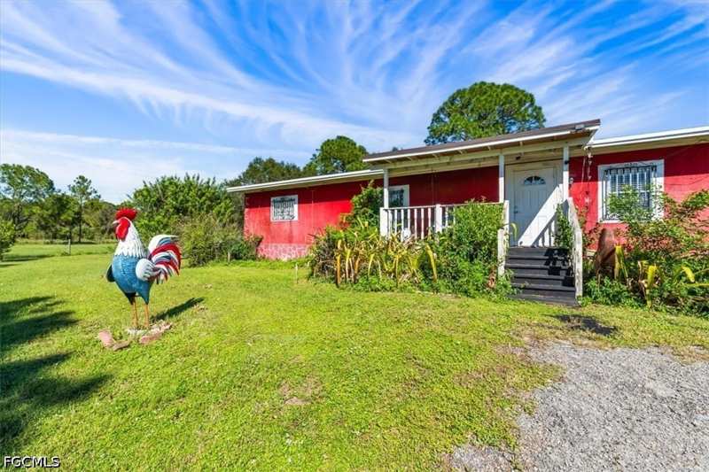 2 bedroom ManufacturedHome at 365 N Sendero St, Montura Ranch Estates, Clewiston — photo 1