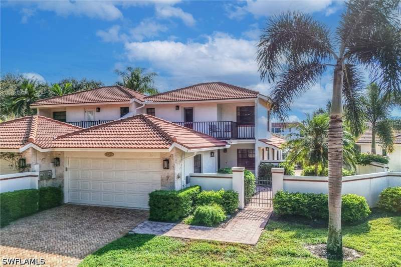 3 bedroom Detached at 5920 Via Lugano 2, Lugano, Naples — photo 2