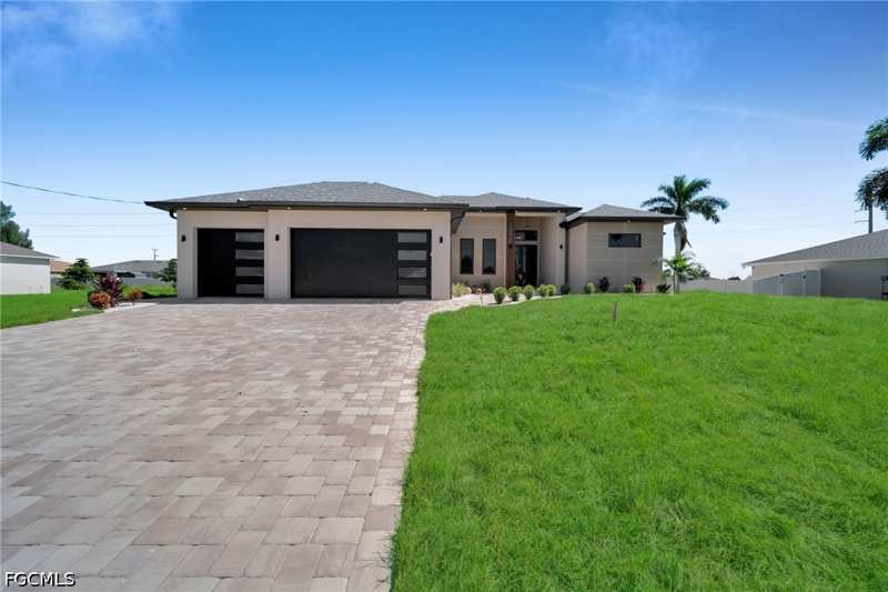 4 bedroom SingleFamilyResidence at 1029 NW 24th Pl, Cape Coral, Cape Coral — photo 1