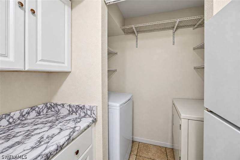 1 bedroom Condominium at 2885 Winkler Ave 615, Village Creek, Fort Myers — photo 5