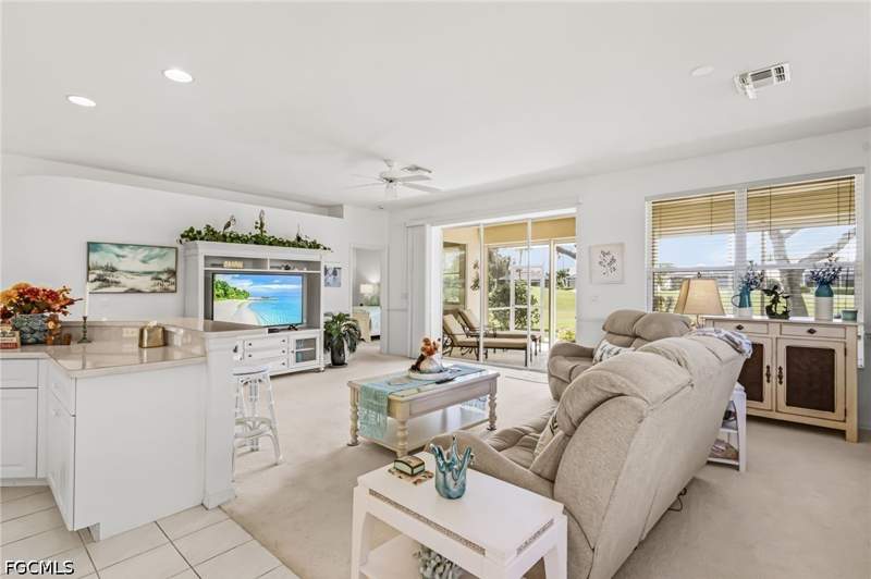 2 bedroom SingleFamilyResidence at 9290 Lanthorn Way, Villages At Country Creek, Estero — photo 5