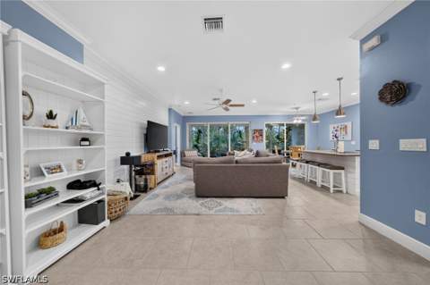 6981 Avalon Cir 1207, Naples FL - photo 9 of 18