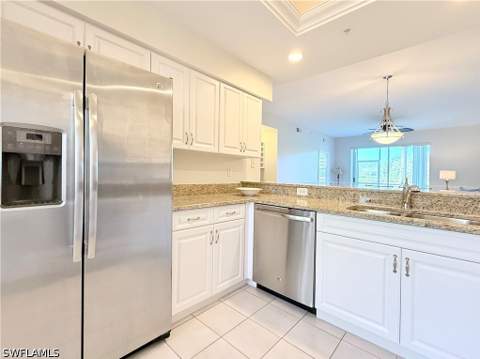 8605 Naples Heritage Dr 212, Naples FL - photo 7 of 41