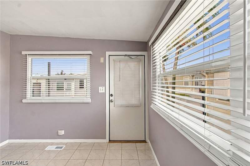 2 bedroom ManufacturedHome at 17195 Fostoria Ln, Granada Lakes Adult Rv Resort, Fort Myers — photo 4