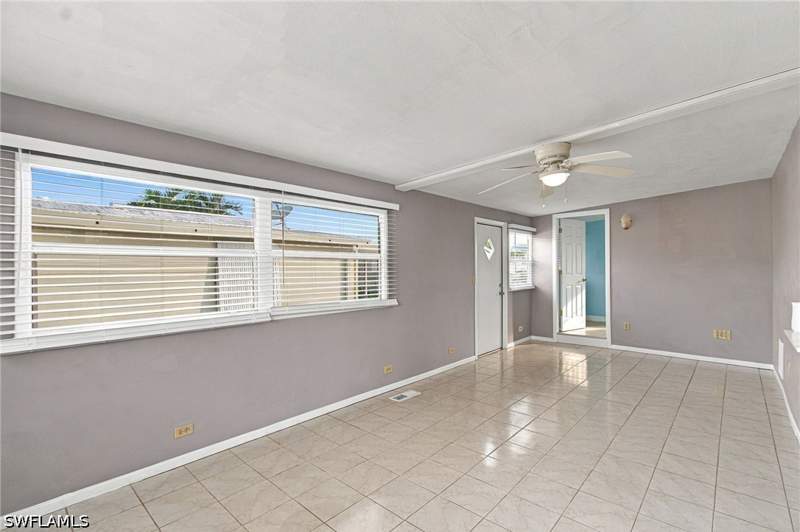 2 bedroom ManufacturedHome at 17195 Fostoria Ln, Granada Lakes Adult Rv Resort, Fort Myers — photo 5
