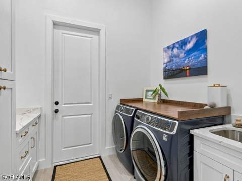 423 S Barfield Dr, Marco Island FL - photo 18 of 28