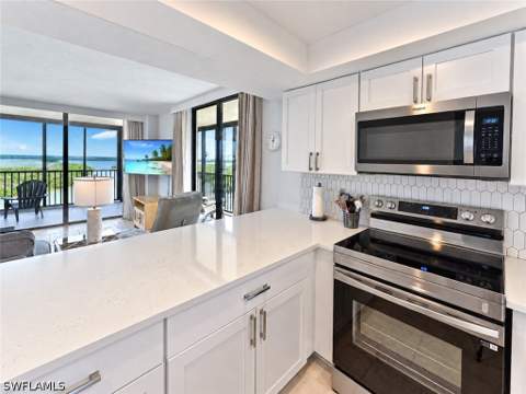 26131 Hickory Blvd 10B, Bonita Springs FL - photo 17 of 29