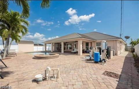 831 NE 23rd Ter, Cape Coral FL - photo 12 of 16