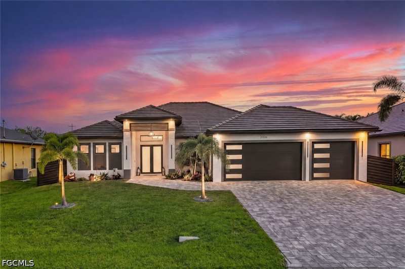 3 bedroom SingleFamilyResidence at 2806 SW 44th Ter, Cape Coral, Cape Coral — photo 1