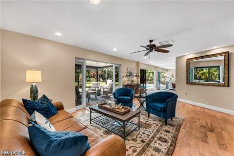 675 Harbour Dr, Naples FL - photo 12 of 25