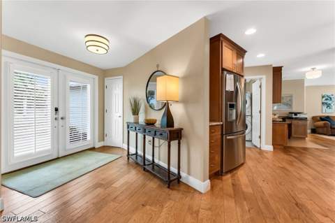 675 Harbour Dr, Naples FL - photo 7 of 25