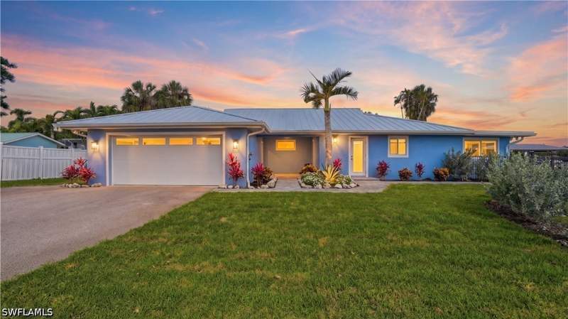 3 bedroom SingleFamilyResidence at 8009 Lagoon Rd, Laguna Shores, Fort Myers Beach — photo 2