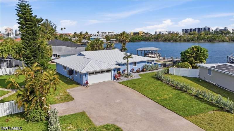 3 bedroom SingleFamilyResidence at 8009 Lagoon Rd, Laguna Shores, Fort Myers Beach — photo 5