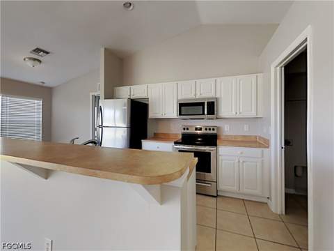 3112 17th St SW, Lehigh Acres FL - photo 10 of 25
