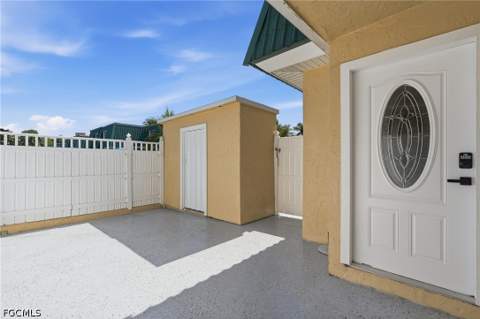 5837 Whiting Ct, Fort Myers FL - photo 10 of 37
