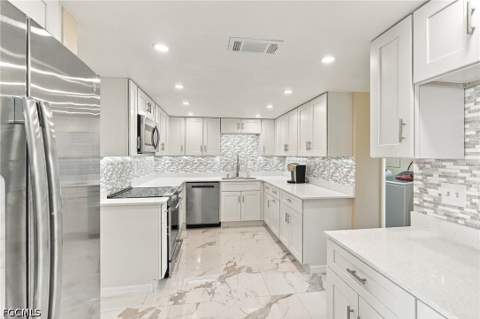 5837 Whiting Ct, Fort Myers FL - photo 13 of 37