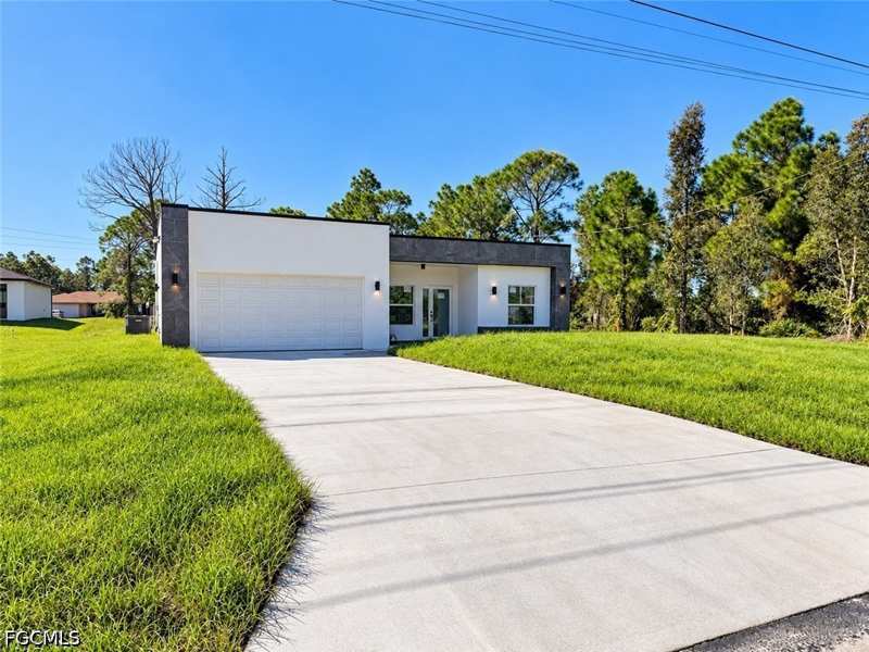 4 bedroom SingleFamilyResidence at 2905 43rd St W, Lehigh Acres, Lehigh Acres — photo 1
