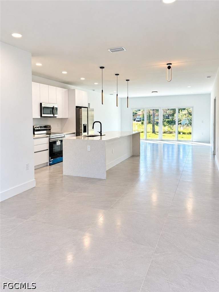 4 bedroom SingleFamilyResidence at 2905 43rd St W, Lehigh Acres, Lehigh Acres — photo 5