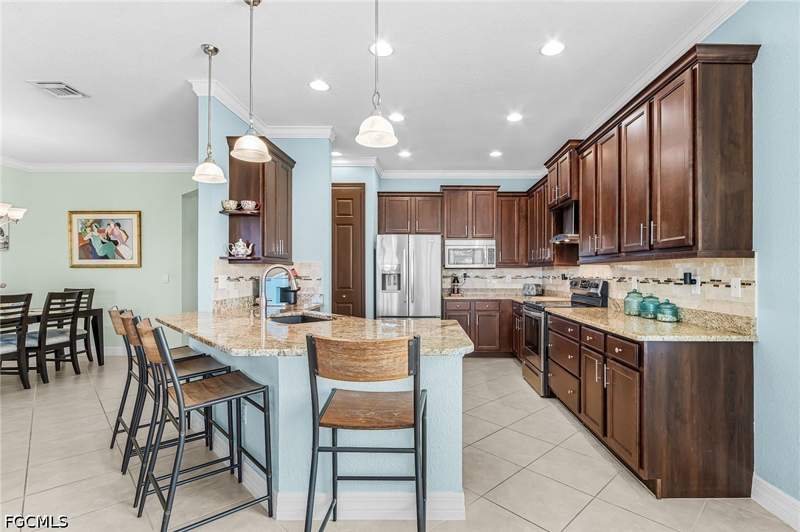 2 bedroom SingleFamilyResidence at 11221 Sparkleberry Dr, Botanica Lakes, Fort Myers — photo 2