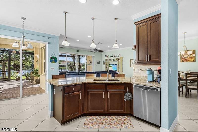 2 bedroom SingleFamilyResidence at 11221 Sparkleberry Dr, Botanica Lakes, Fort Myers — photo 4