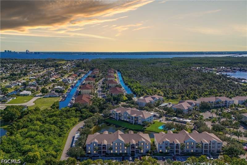 2 bedroom Condominium at 1775 Four Mile Cove Pkwy 1232, Coral Cove, Cape Coral — photo 2