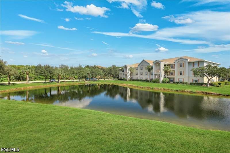 2 bedroom Condominium at 1775 Four Mile Cove Pkwy 1232, Coral Cove, Cape Coral — photo 3