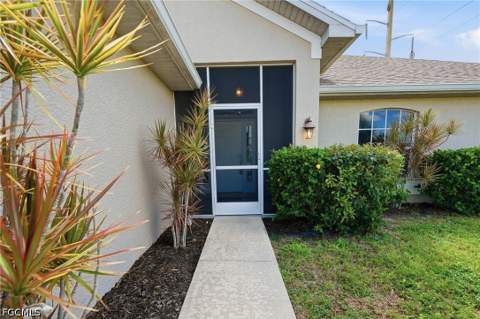1922 SW 27th St, Cape Coral FL - photo 7 of 44