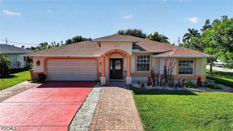 3 bedroom SingleFamilyResidence at 1100 SE 30th St, Cape Coral, Cape Coral — photo 1