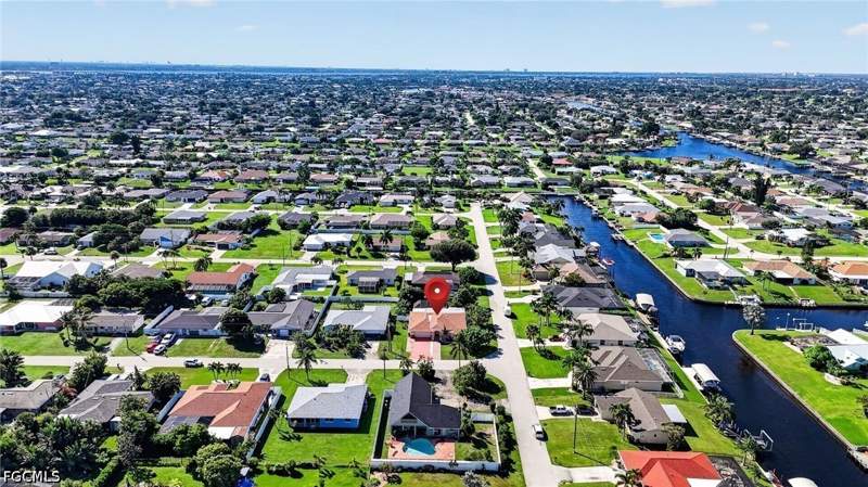 3 bedroom SingleFamilyResidence at 1100 SE 30th St, Cape Coral, Cape Coral — photo 3