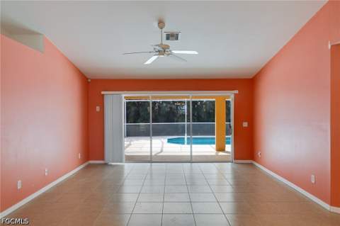 110 NW 25th Ter, Cape Coral FL - photo 6 of 33