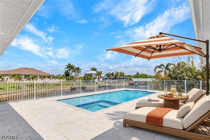 3 bedroom SingleFamilyResidence at 2029 SW 41st St, Cape Coral, Cape Coral — photo 2