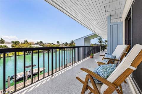 1250 Tennisplace Ct B32, Sanibel FL - photo 24 of 31