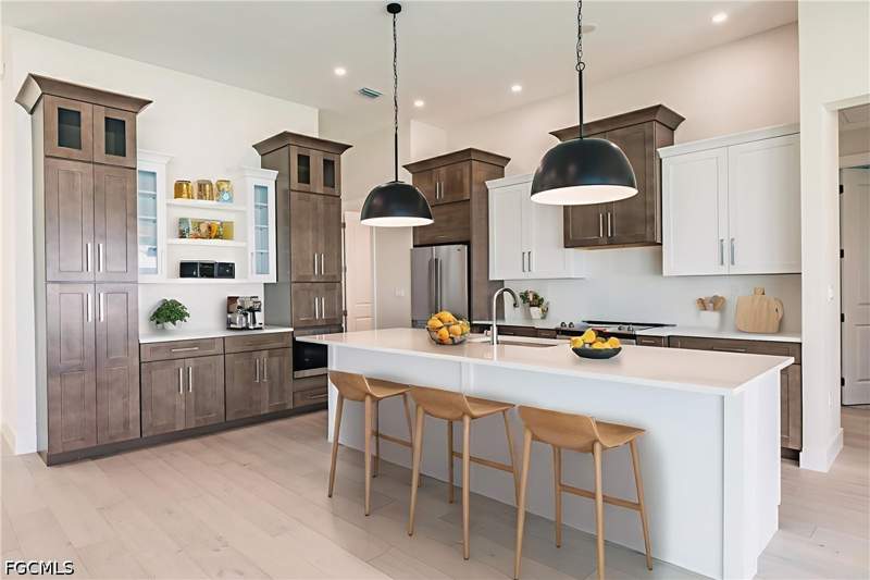 4 bedroom SingleFamilyResidence at 4000 SW 16th Pl, Cape Coral, Cape Coral — photo 5