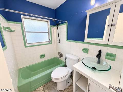 1447 Byron Rd, Fort Myers FL - photo 7 of 27