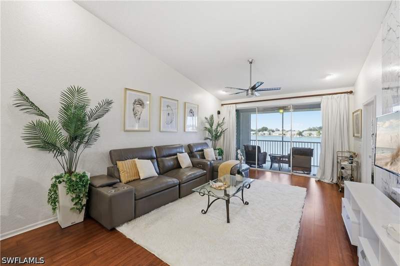 2 bedroom Condominium at 3370 W. Crown Pointe Blvd Blvd 202, Crown Pointe Shores, Naples — photo 2