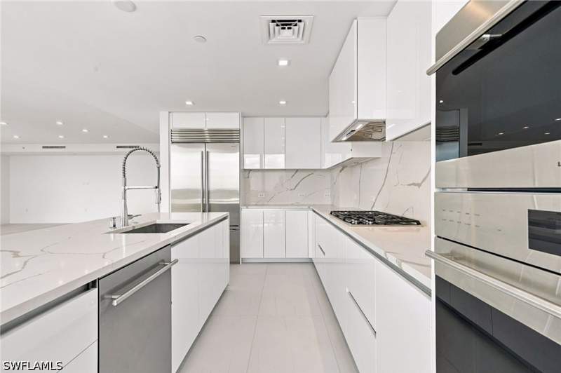 4 bedroom Condominium at 1925 Metropolitan Blvd 1204, Avra, Naples — photo 5