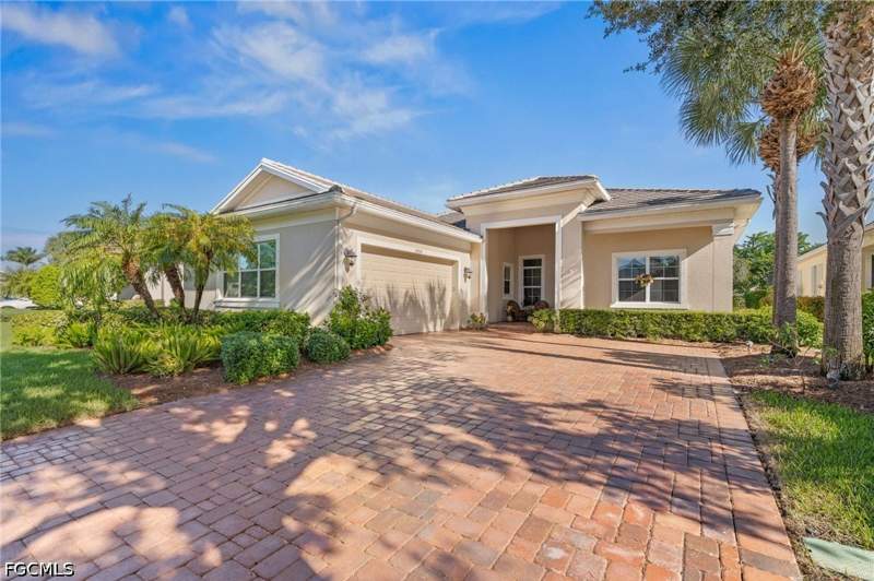 3 bedroom SingleFamilyResidence at 13836 Woodhaven Cir, Woodhaven, Fort Myers — photo 2