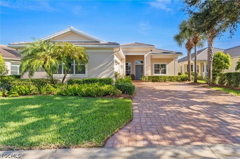 3 bedroom SingleFamilyResidence at 13836 Woodhaven Cir, Woodhaven, Fort Myers — photo 4