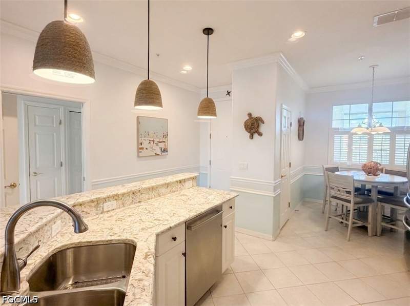 2 bedroom Condominium at 20061 Sanibel View Cir 103, Sanibel View Condo, Fort Myers — photo 4