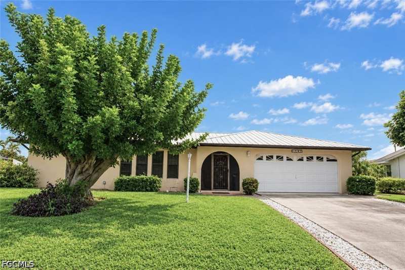 3 bedroom SingleFamilyResidence at 4507 SE 9th Pl, Cape Coral, Cape Coral — photo 1