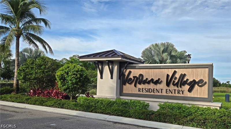 4 bedroom SingleFamilyResidence at 19243 Gentry Pl, Verdana Village, Estero — photo 2