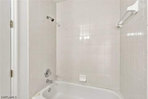 1121 Van Loon Commons Cir 301, Cape Coral FL - photo 23 of 30