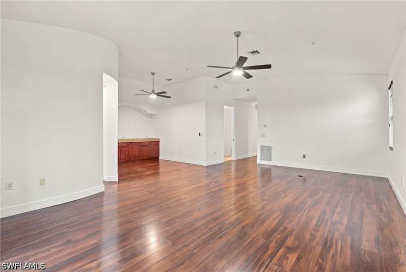 2 bedroom Condominium at 1121 Van Loon Commons Cir 301, Van Loon Commons, Cape Coral — photo 3