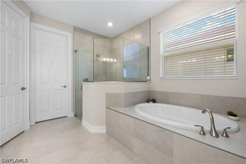 309 Spiaggio Ct, Naples FL - photo 21 of 46