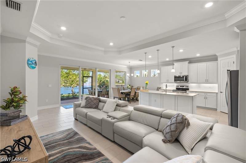 3 bedroom SingleFamilyResidence at 309 Spiaggio Ct, Tamarindo, Naples — photo 3