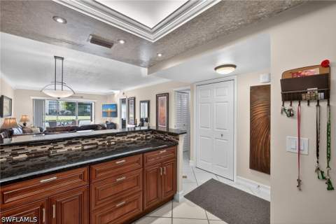 201 Quail Forest Blvd 109, Naples FL - photo 10 of 41