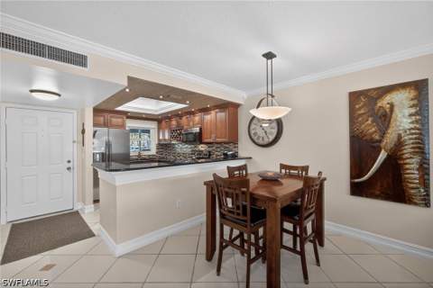 201 Quail Forest Blvd 109, Naples FL - photo 14 of 41
