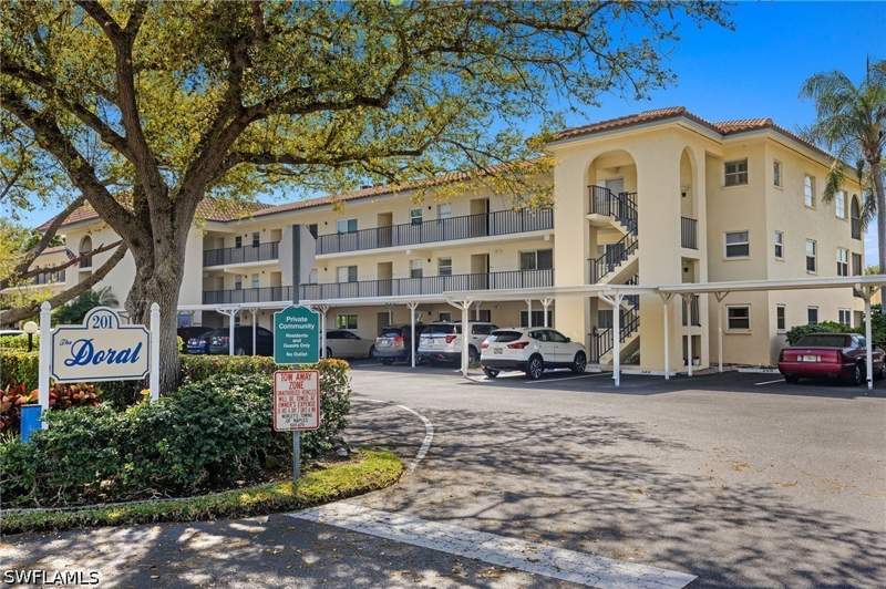 2 bedroom Condominium at 201 Quail Forest Blvd 109, Doral At Park Forest, Naples — photo 2